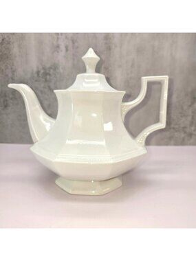 Vintage White Octagon Ceramic Teapot Johnson Bros Heritage Ironstone VL5121